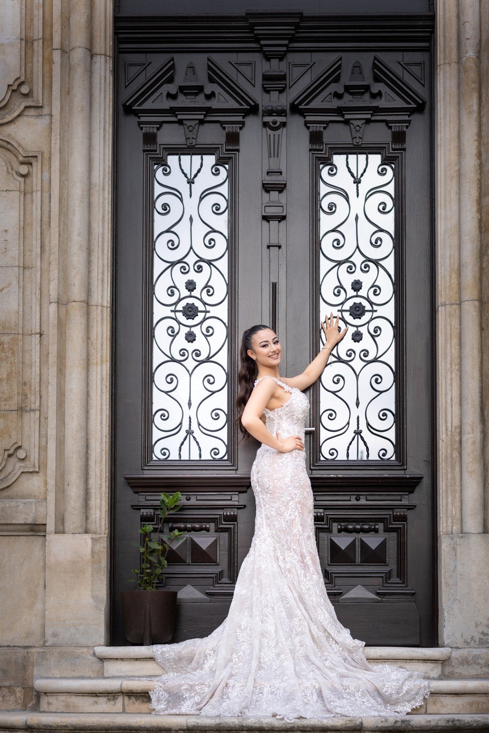 Ина — Elegance